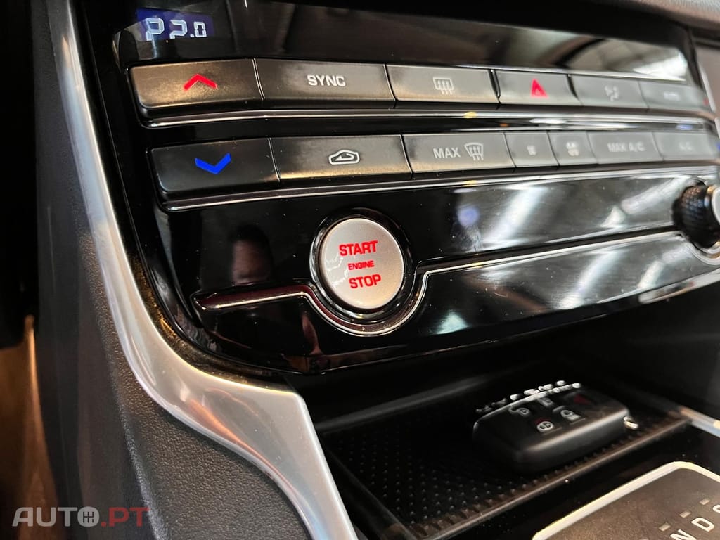 Jaguar XF 2.0d PRESTIGE