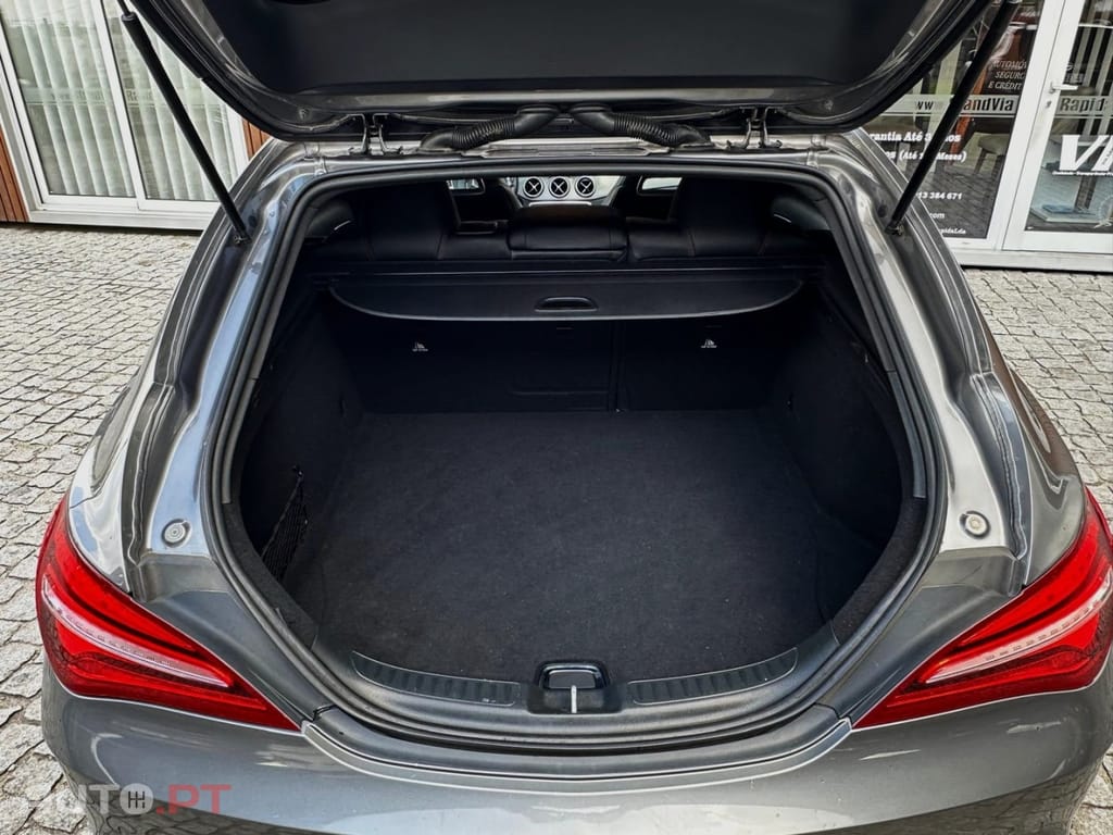 Mercedes-Benz CLA 200 d Shooting Brake AMG Line Aut.