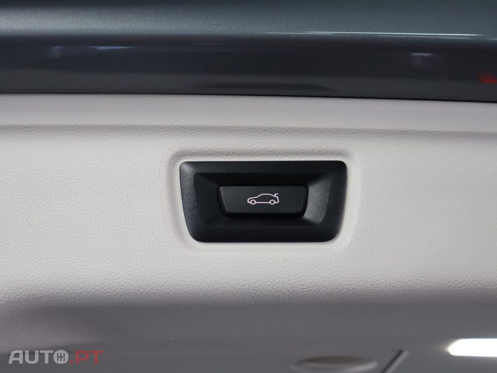 BMW 330 e Auto Corporate Edition
