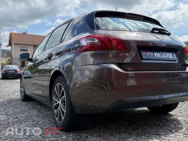 Peugeot 308 1.2 VTi Access