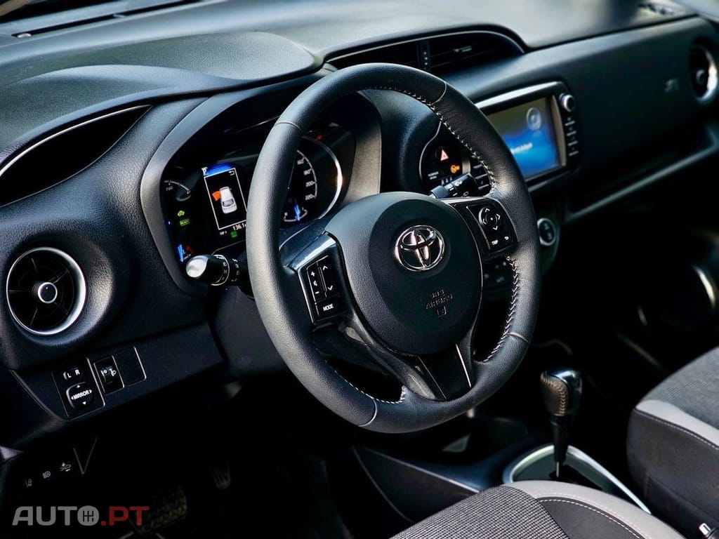 Toyota Yaris 1.5 HSD Comfort