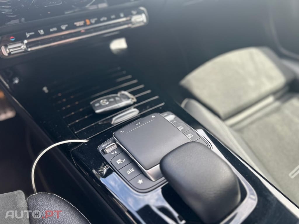 Mercedes-Benz A 250 e 8G-DCT AMG Line Advanced