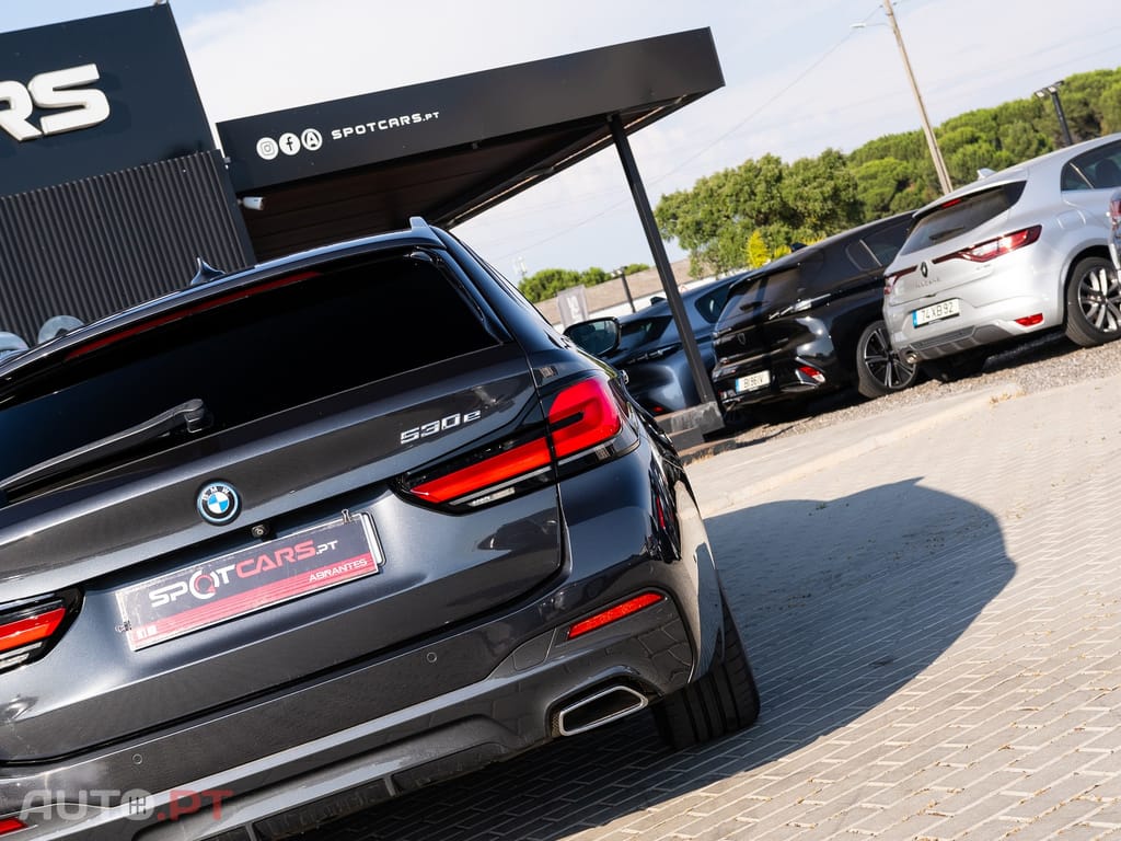 BMW 530 e Pack Desportivo M