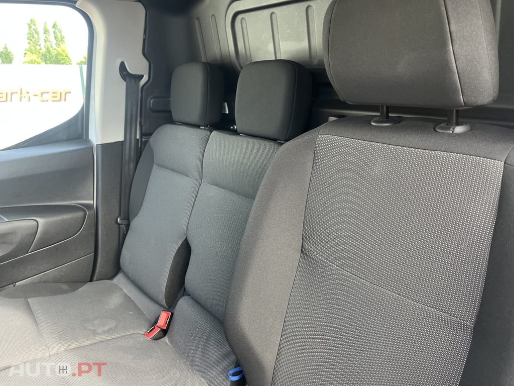 Peugeot Partner 1.5 BlueHDi Premium Standard
