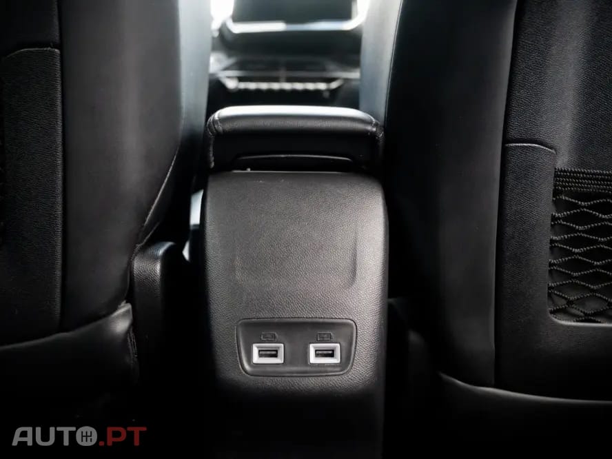 Peugeot 2008 1.5 BlueHDi GT EAT8