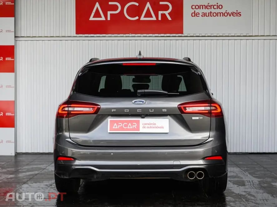 Ford Focus SW 1.0 EcoBoost ST-Line