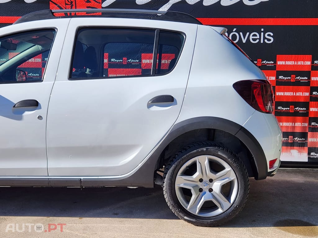Dacia Sandero Stepway Blue dCi 95 Celebration