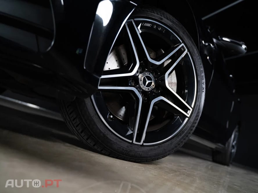 Mercedes-Benz C 300 e AMG Line