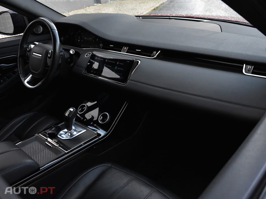 Land Rover Evoque 1.5 P300e AWD R-Dynamic SE Auto