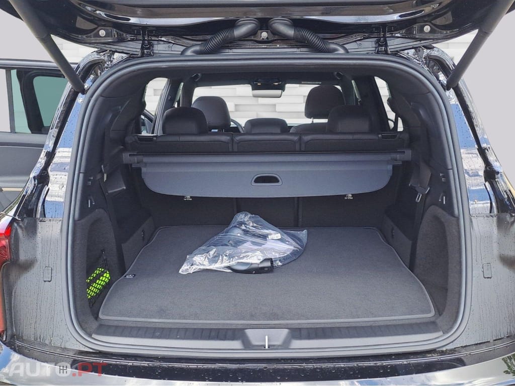 Mercedes-Benz GLB 250 EQ Progressive I.V.A DEDUTIVEL