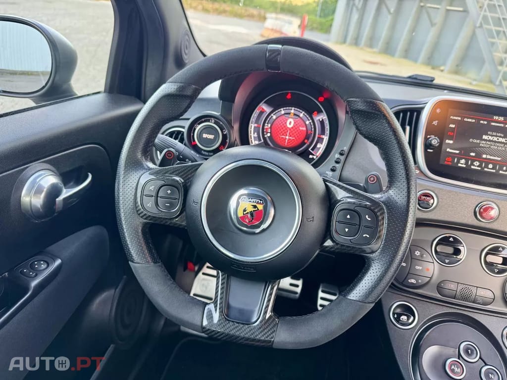 Abarth 595 1.4 T-Jet Competizione MTA