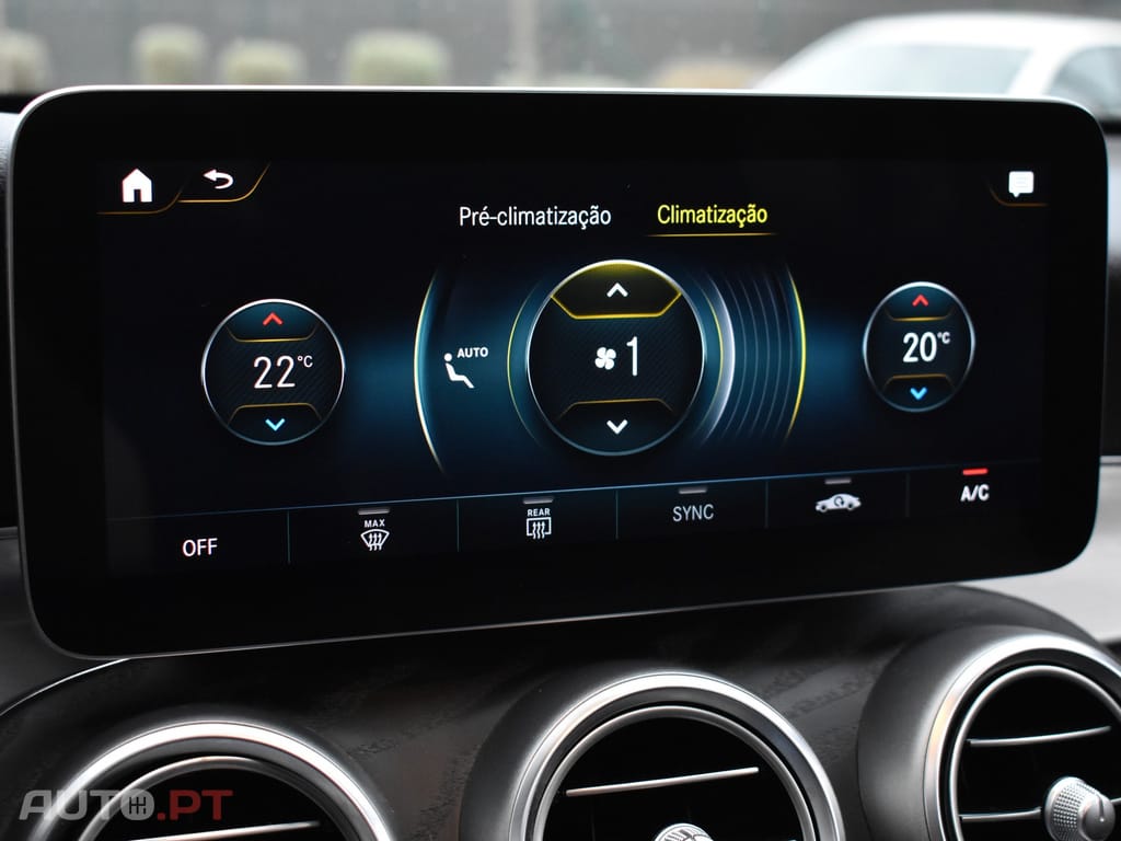 Mercedes-Benz GLC 300 e Coupe 4Matic 9G-TRONIC AMG Line