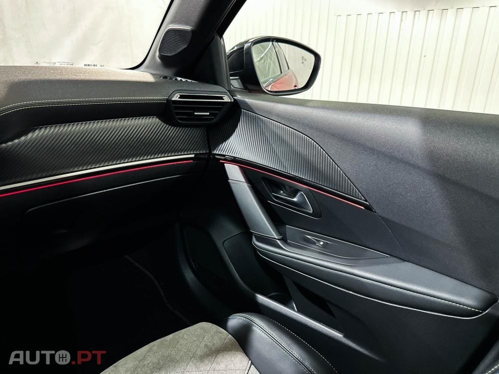 Peugeot E-208 50 kWh GT Pack