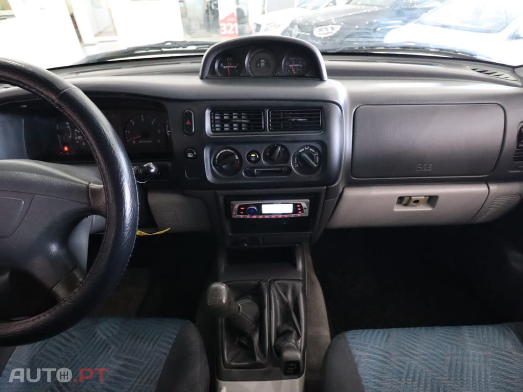 Mitsubishi Pajero Sport 2.5 TD GLS