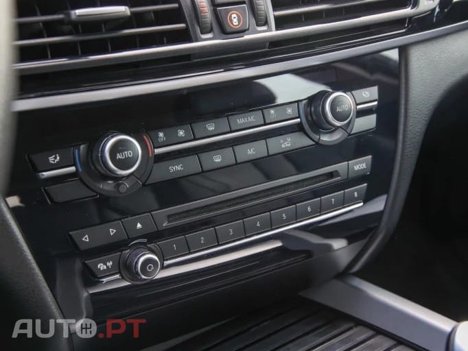 BMW X5 25 d sDrive Comfort 7L