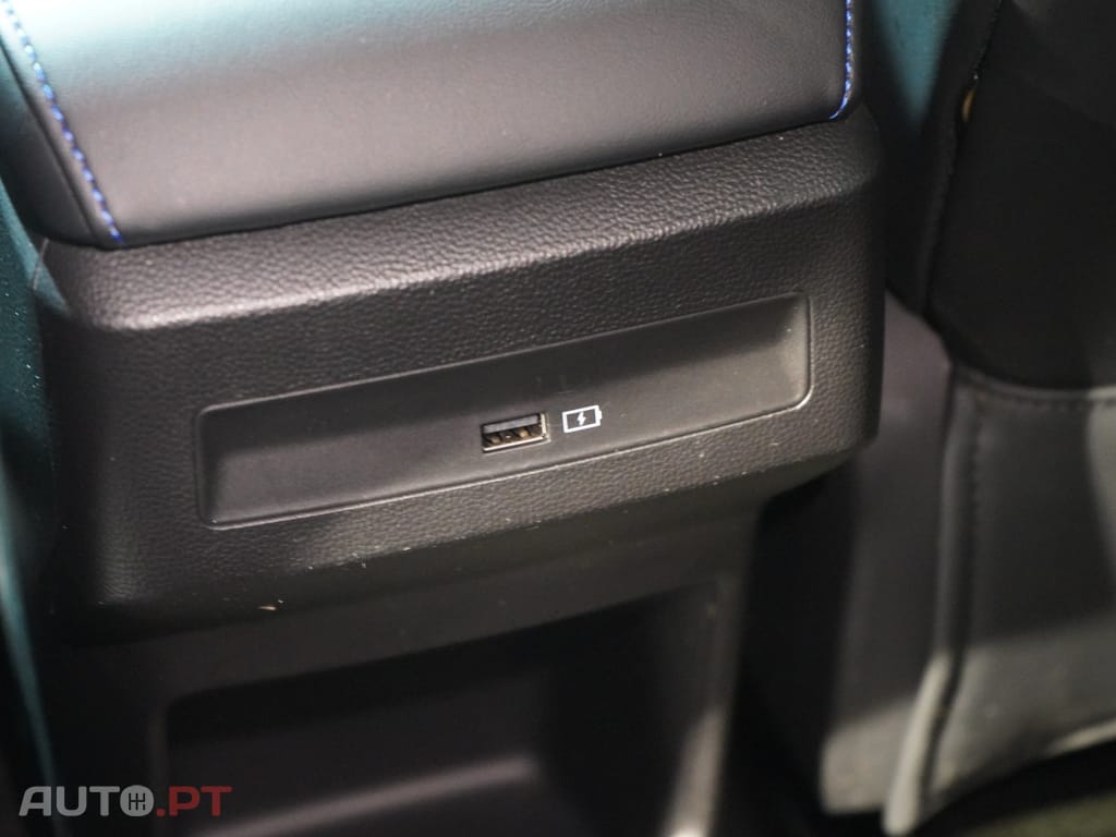 MG MG4 64 kWh Luxury