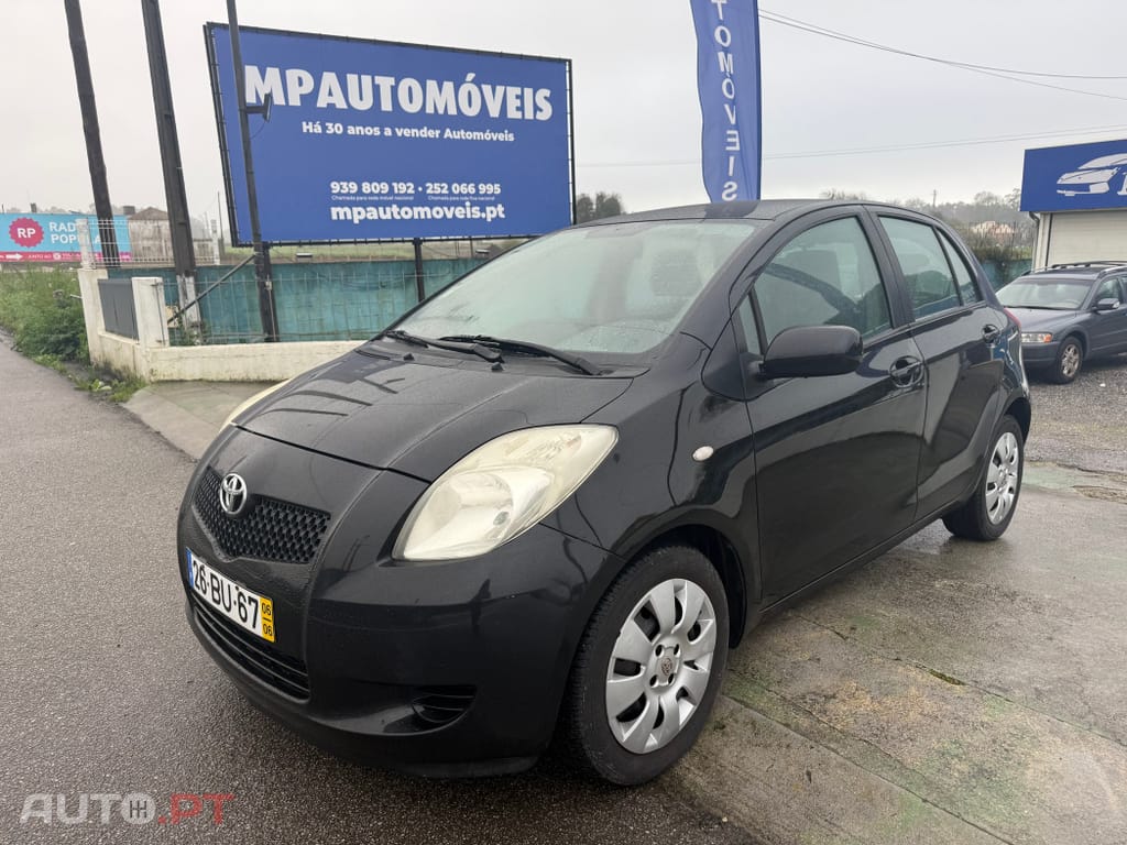 Toyota Yaris 1.0 Sol AC