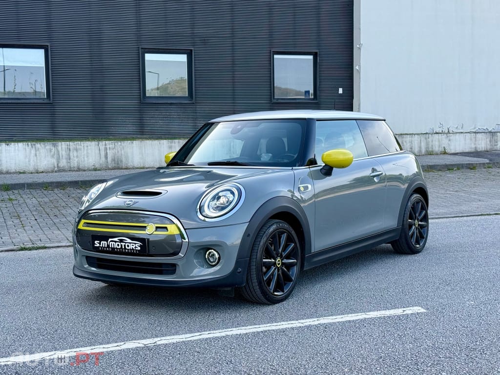 MINI Cooper Cooper SE Premium Essential