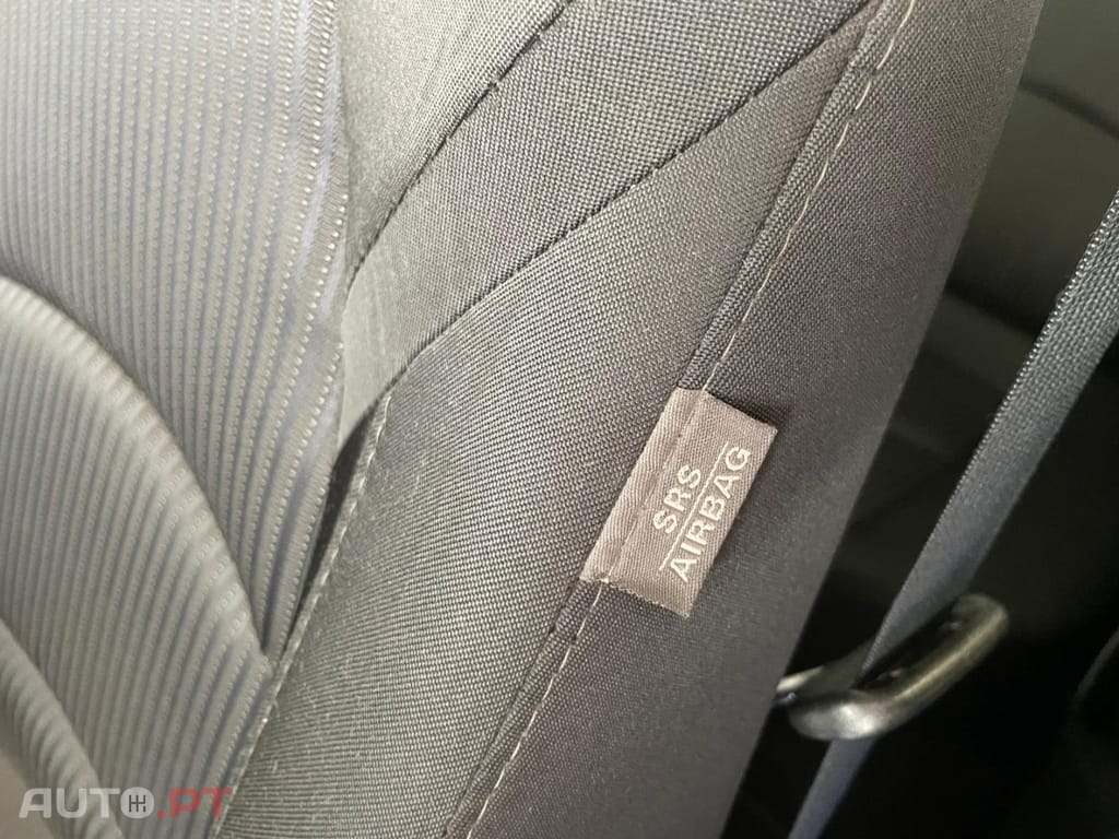 Mazda 3 1.5 Sky-D Evolve HS Navi