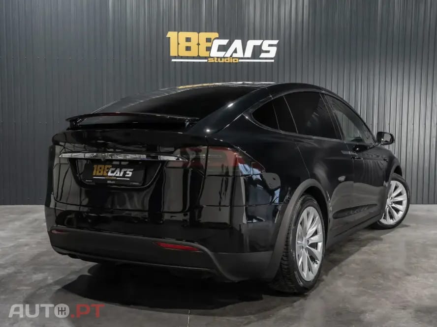 Tesla Model X 100D