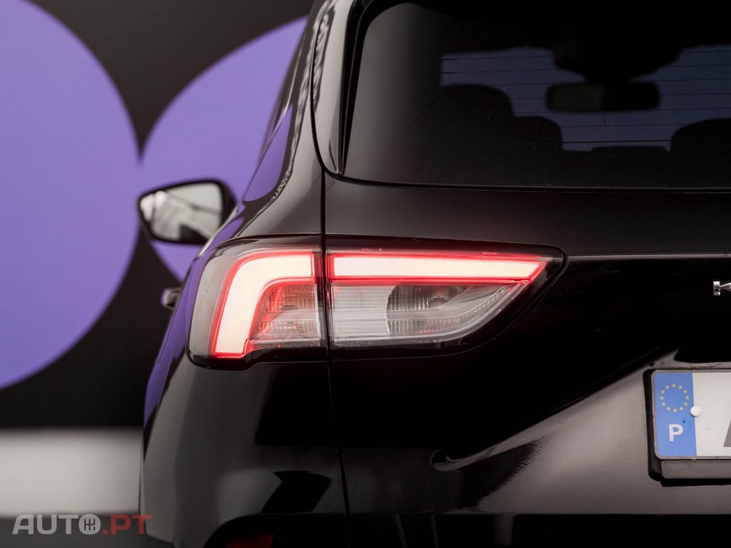 Ford Kuga 2.5 PHEV Titanium