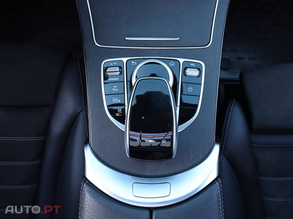 Mercedes-Benz C 300 BlueTEC Hybrid AMG Line