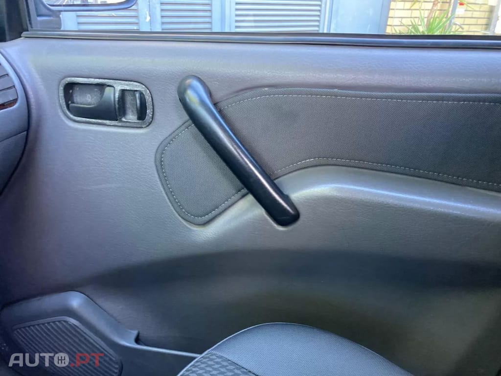 Nissan Terrano II 2.7 TDI SE 7 lugares