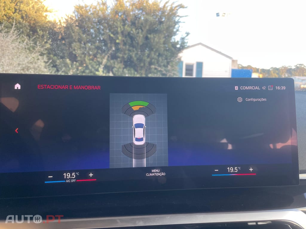 BMW 218 i Pack Desportivo M Auto