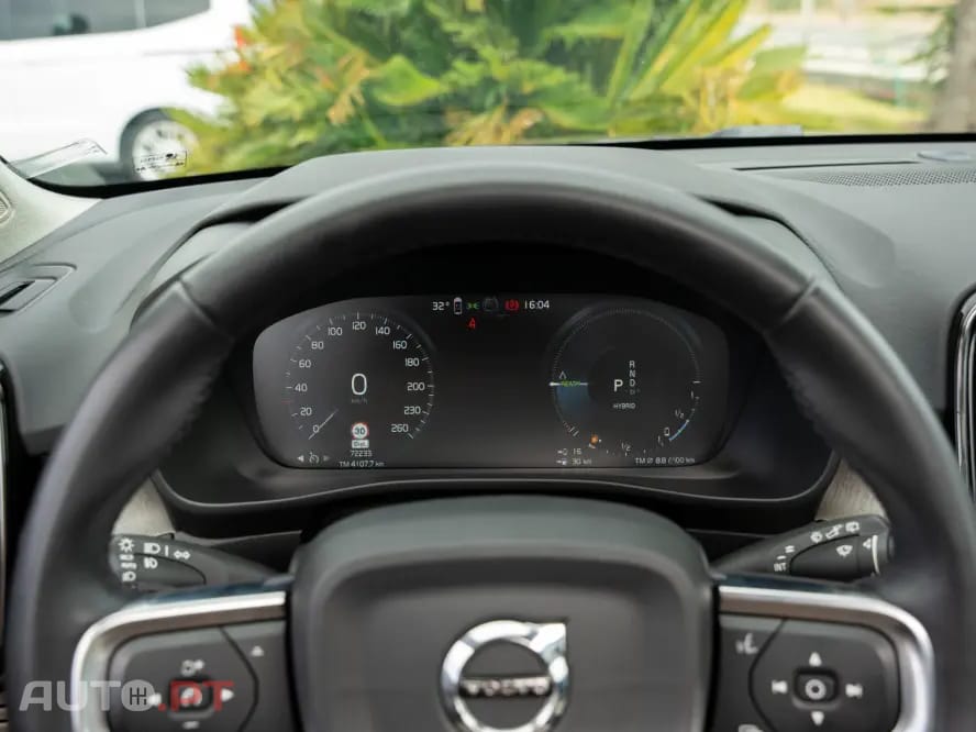 Volvo XC 40 T5 Recharge DKG Inscription — fotografia 11