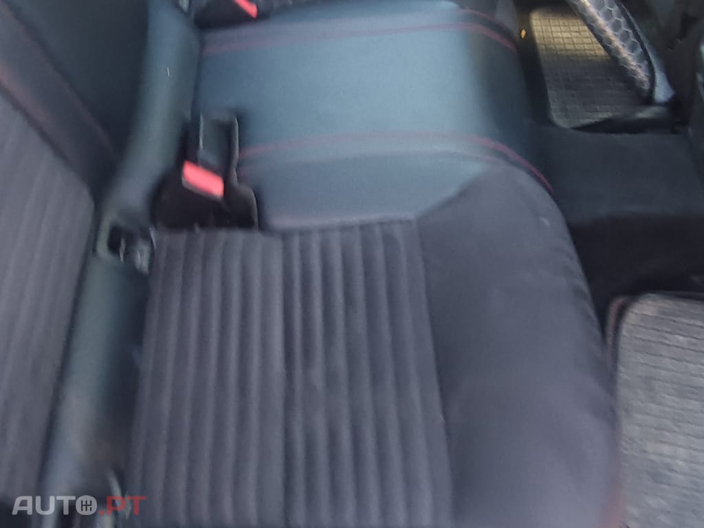Mercedes-Benz GLA 200 AMD Line Auto