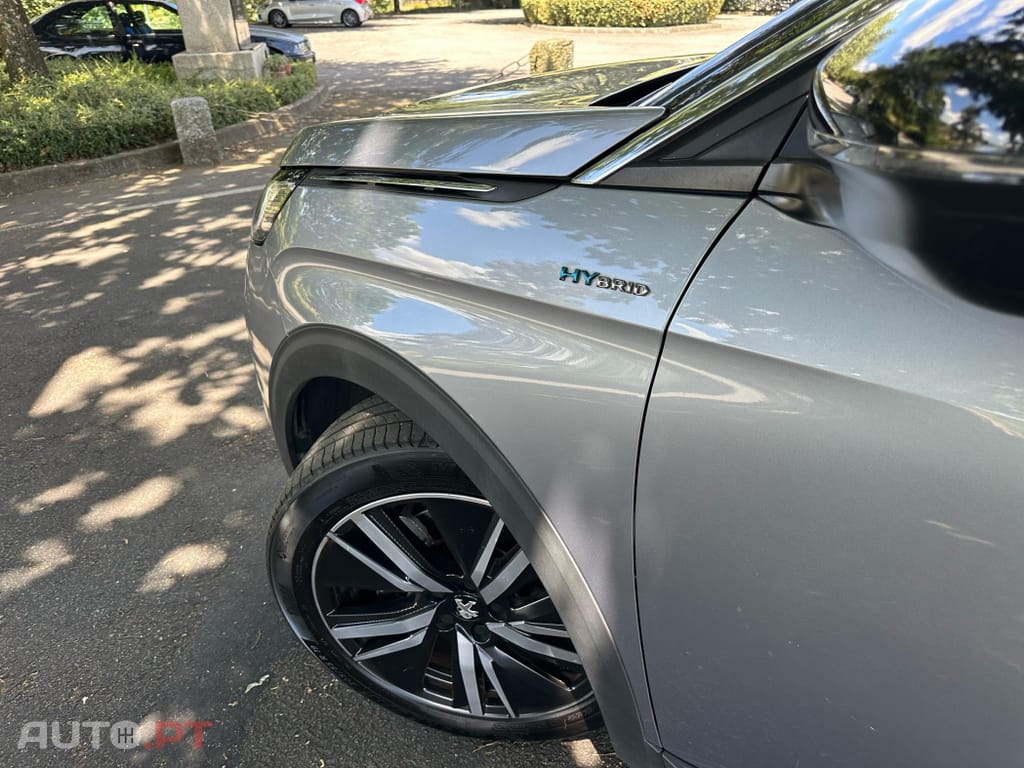 Peugeot 3008 1.6 Hybrid GT Pack e-EAT8