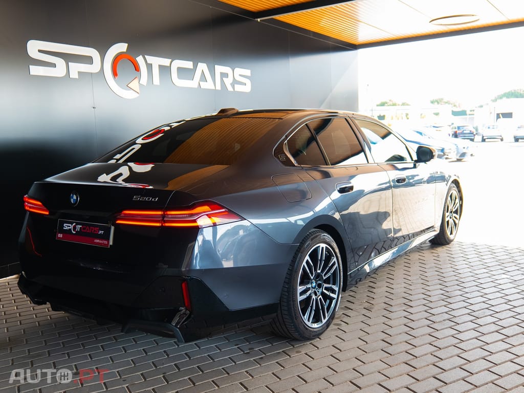 BMW 520 d Pack Desportivo M