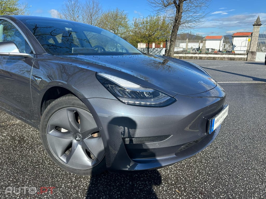 Tesla Model 3 Long-Range Dual Motor AWD