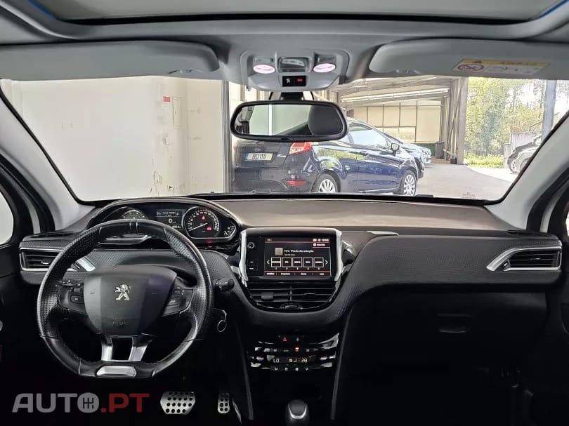 Peugeot 2008 1.2 PureTech GT Line EAT6