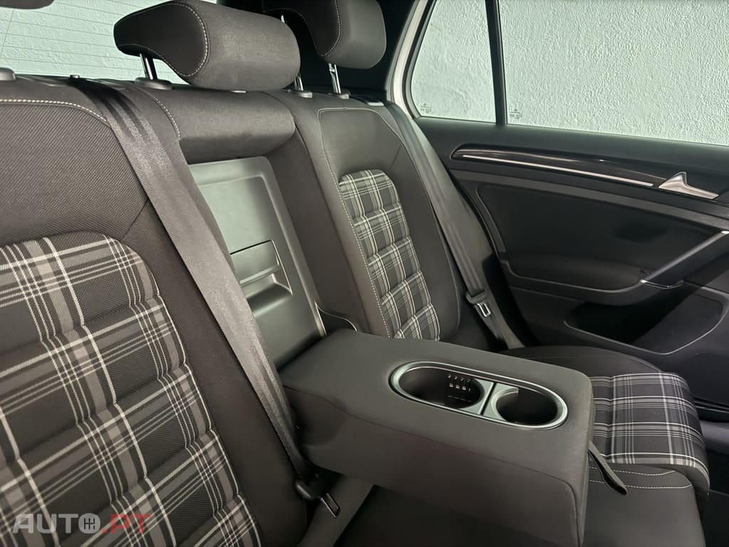 Volkswagen Golf 2.0 TDi GTD
