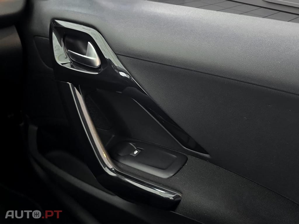 Peugeot 208 1.2 PureTech Allure