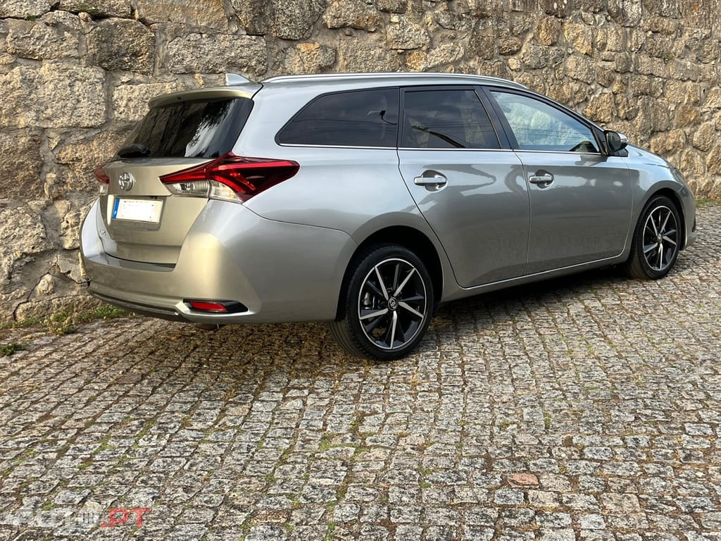 Toyota Auris Touring Sports 1,4 D-4D