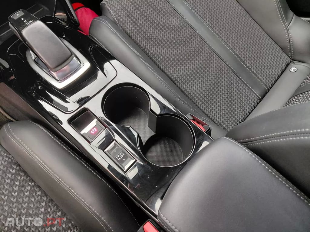Peugeot E-208 50 kWh GT Pack
