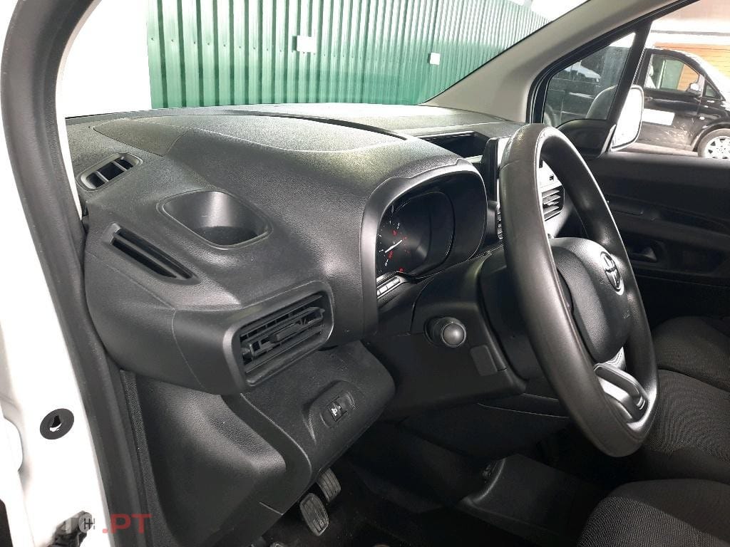 Toyota Proace 1.5D IVA DEDUTIVEL