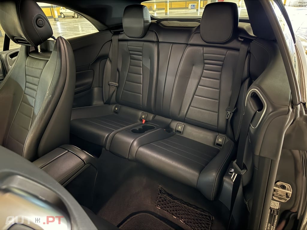Mercedes-Benz E 220 d AMG Line