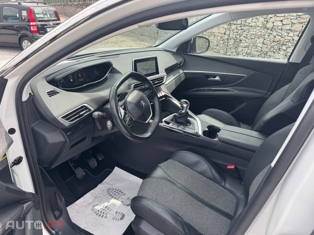 Peugeot 3008 1.6 BlueHDi Allure