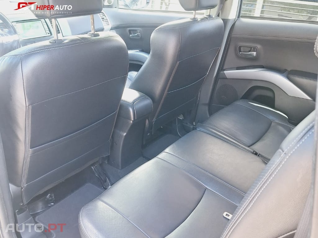 Mitsubishi Outlander 2.2 DI-D Instyle Navi