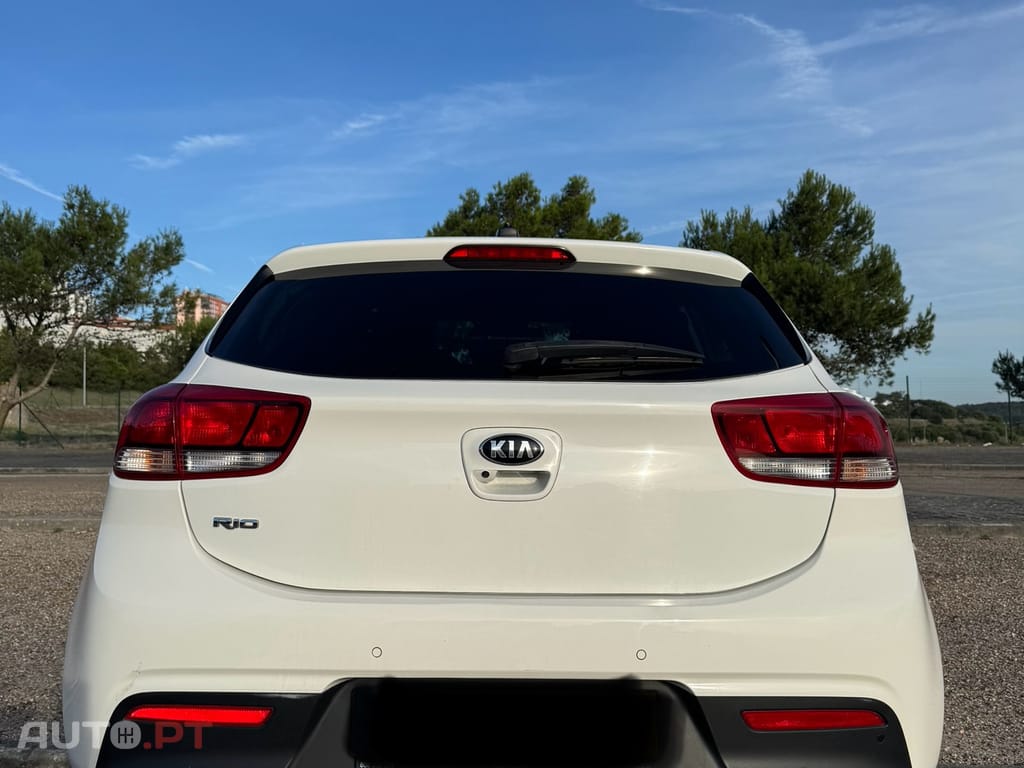 Kia Rio 1.2 CVVT LX