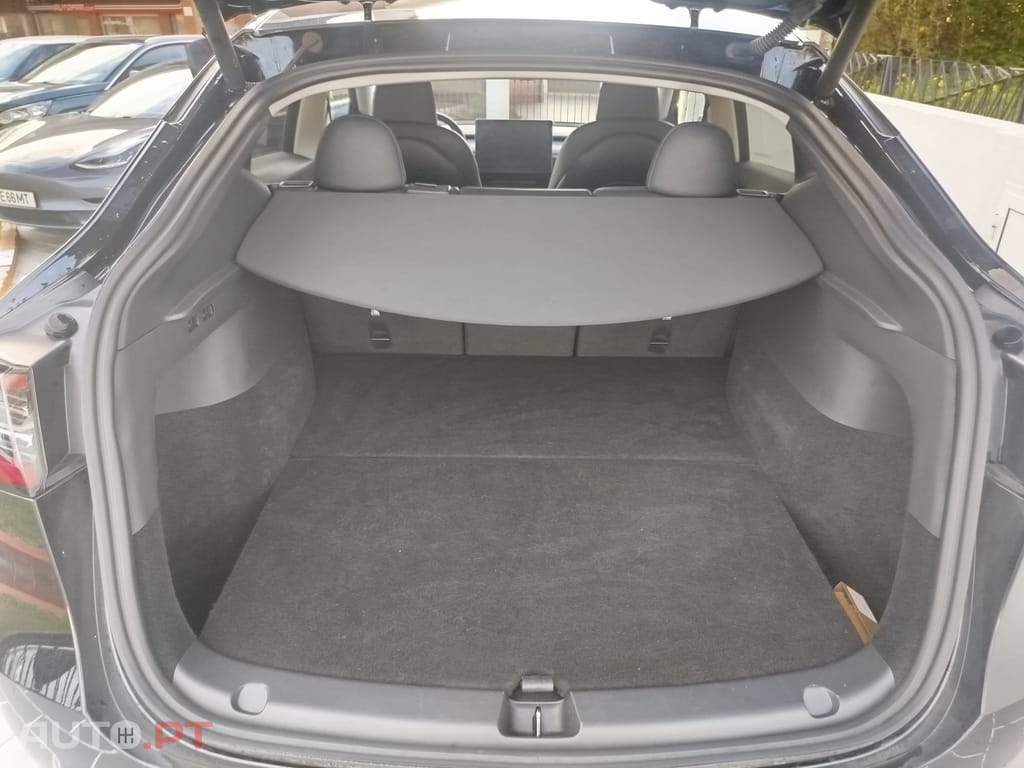 Tesla Model Y Tração Traseira