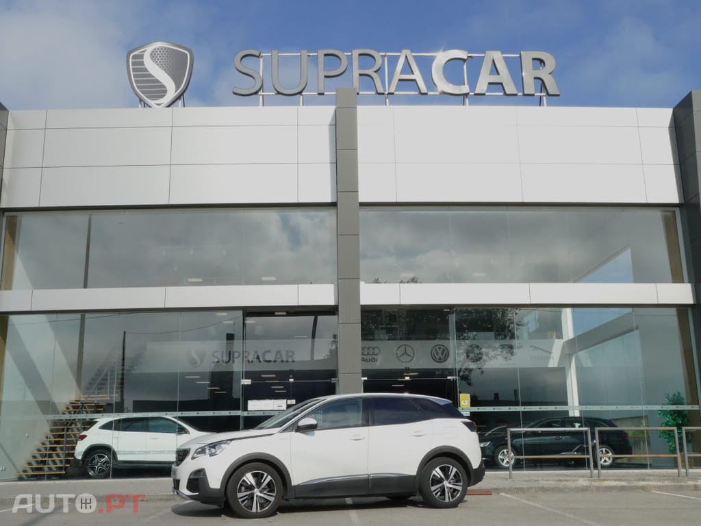 Peugeot 3008 1.6 Hybrid Allure e-EAT8