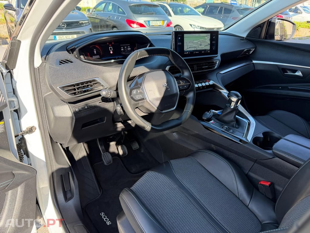 Peugeot 5008 1.5 BlueHDi Allure