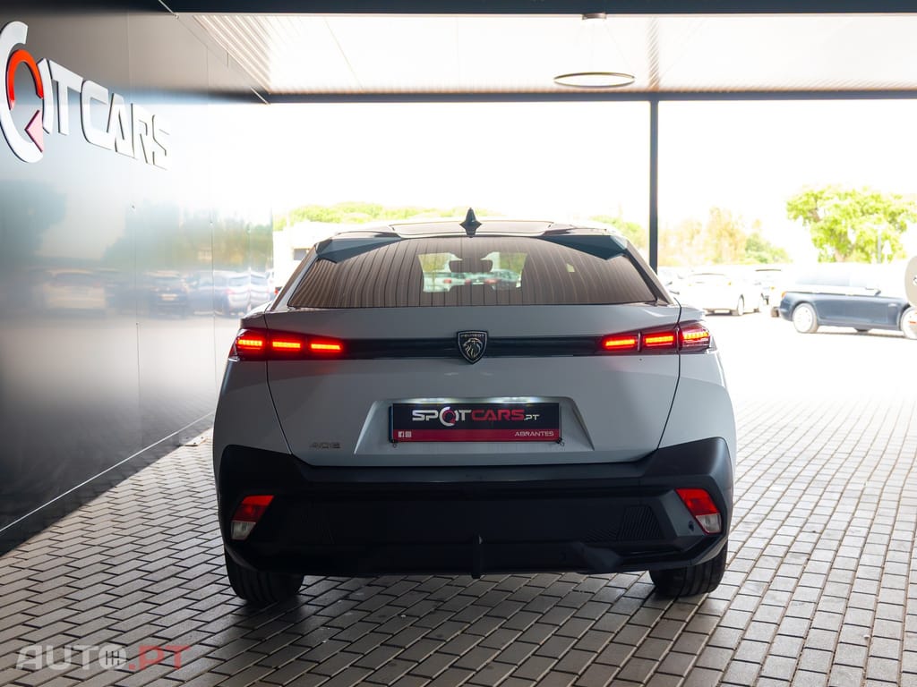 Peugeot 408 1.2 PureTech Allure EAT8