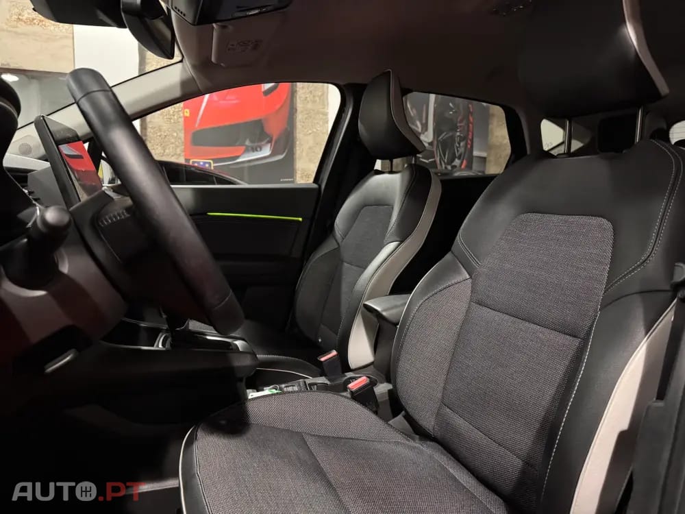 Renault Captur 1.6 E-Tech Full Hybrid Esprit Alpine