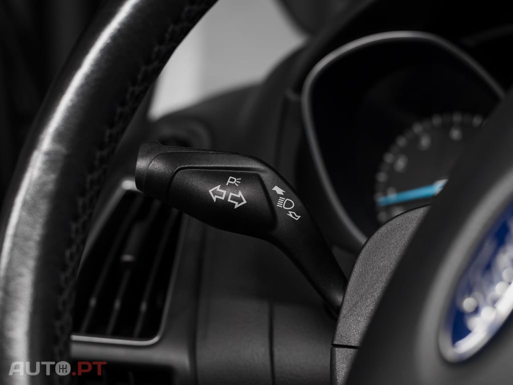 Ford Focus 1.0 EcoBoost S&S TITANIUM