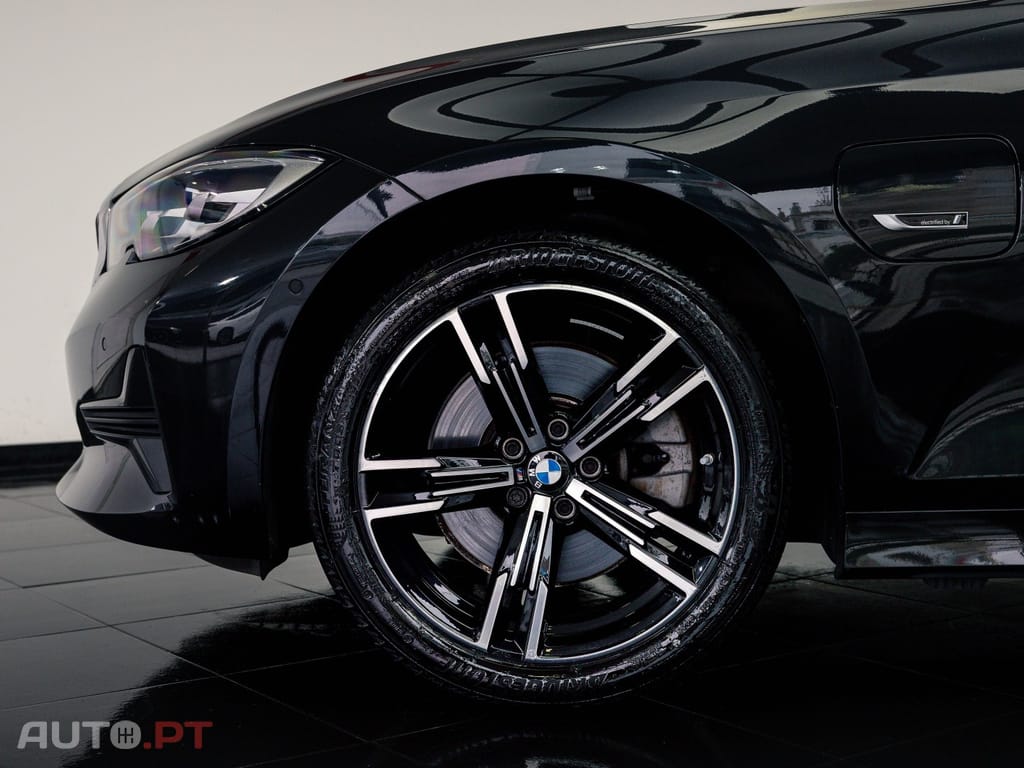 BMW 320 e Pack M Auto